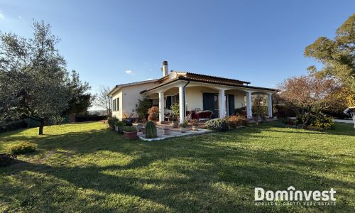 Villa in affitto Pescia Romana