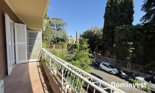 Appartamento ampia metratura Villa Albani