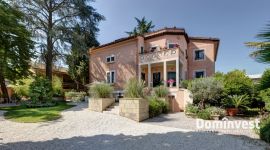 Prestigioso appartamento in villa d’Epoca