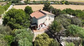 Casale con terreno Capalbio