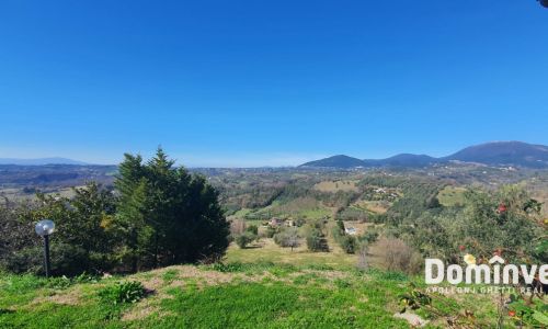 Soluzione indipendente immersa nel verde Selci