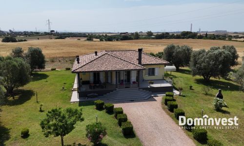 Villa in vendita Montalto di Castro
